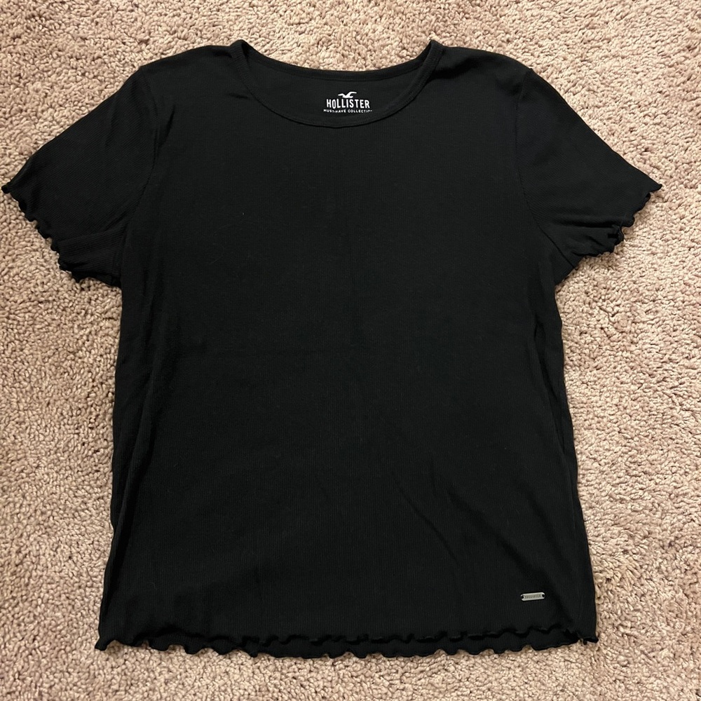 Hollister top